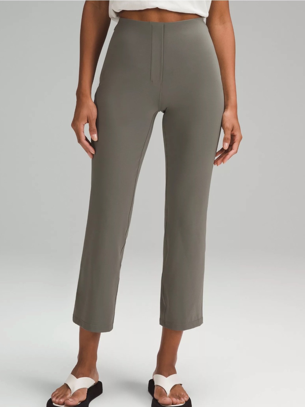 Lululemon Gray Sage Green Smooth Fit Pull-On High-Rise Crop size 4
